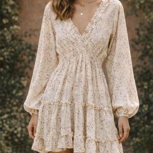NWT kestan cream mini floral puffed sleeve dress